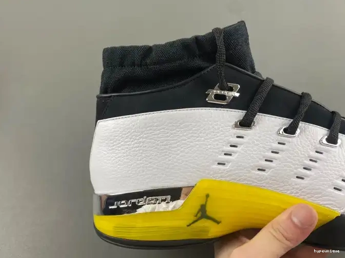HYPE FJ0395-100 17 Lightning Air Jordan Low 0514